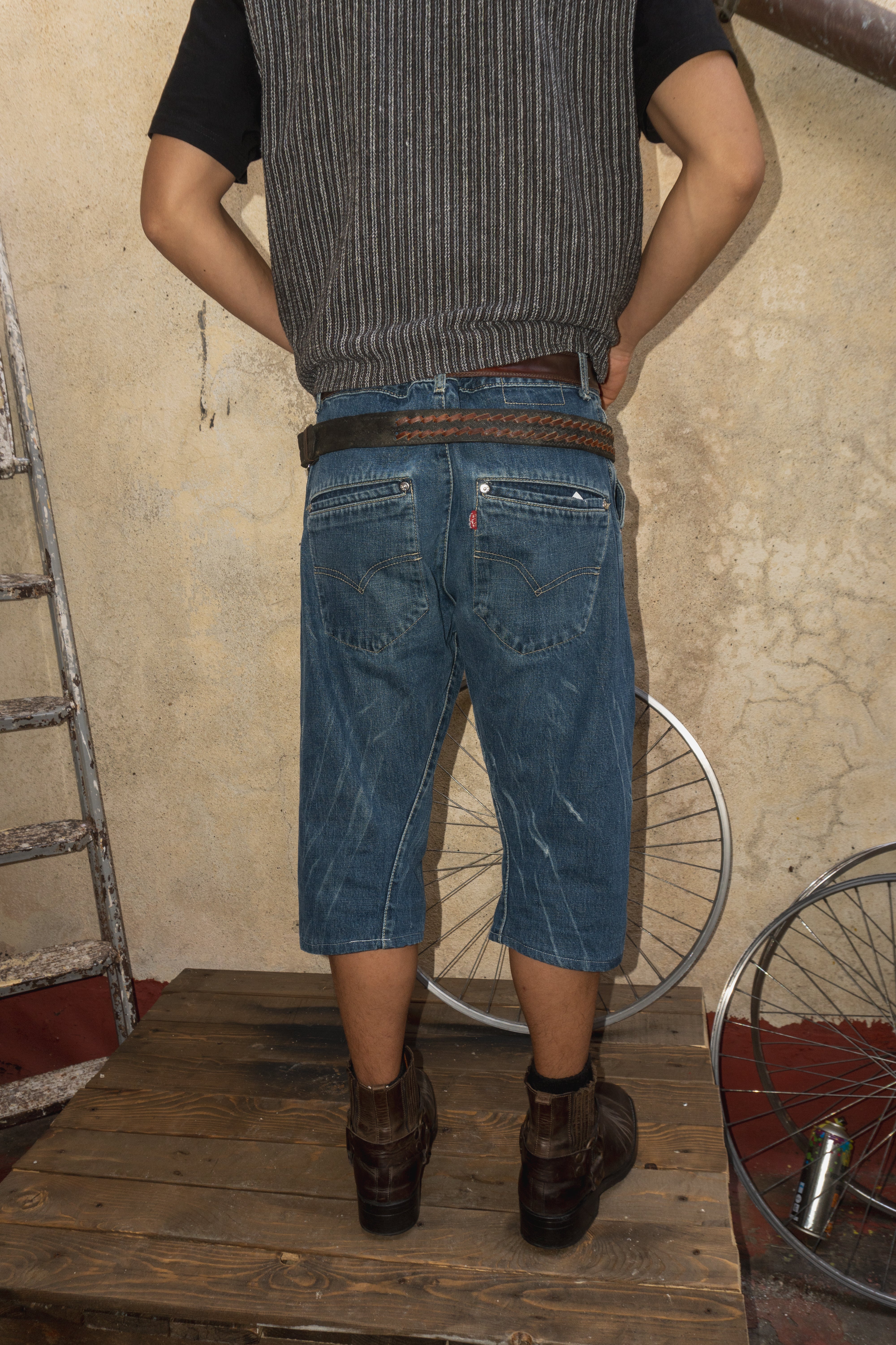 Levi's enginereed short jeans